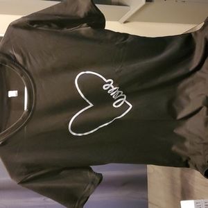 Women's black tshirt